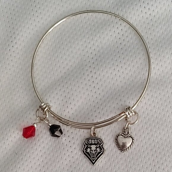 𝅺Unm Lobos Red Black Austrian Crystal Silver Wire Bangle Bracelet - Picture 1 of 3